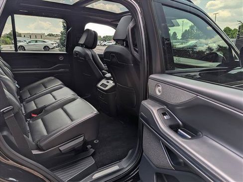 Used 2025 Lincoln Navigator Reserve w/ Jet Appearance Package AWD/4WD image 17