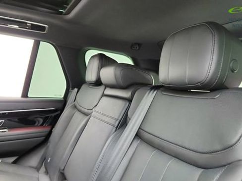 Used 2023 Land Rover Range Rover SE AWD/4WD image 28
