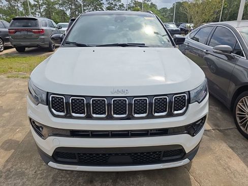 Used 2023 Jeep Compass Limited w/ Elite Group image 7