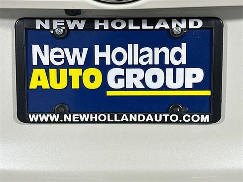 Used 2016 Toyota RAV4 Limited image 18