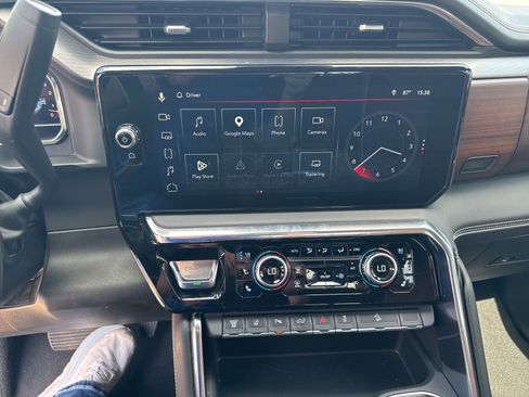 Used 2024 GMC Sierra 2500 Denali Ultimate w/ Max Trailering Package image 14