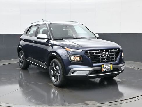 New 2026 Hyundai Venue SEL image 3