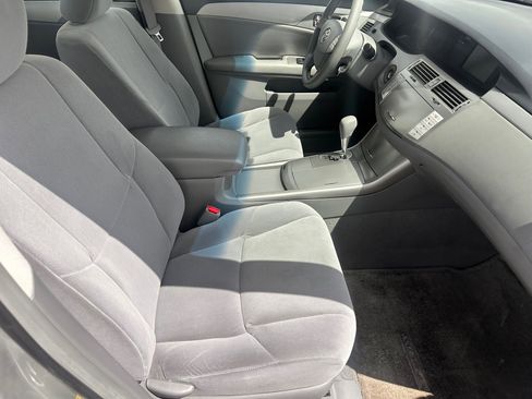 Used 2009 Toyota Avalon XL FWD image 9