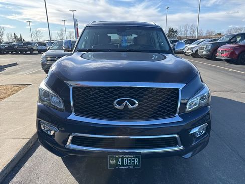 Used 2017 INFINITI QX80 Signature Edition w/ All Season Package image 4