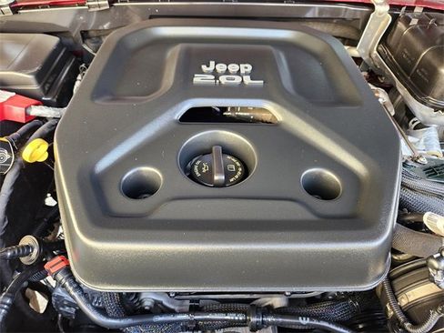 Used 2022 Jeep Wrangler Unlimited Sahara w/ Cold Weather Group image 30