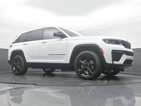 New 2026 Jeep Grand Cherokee Limited AWD/4WD image 53