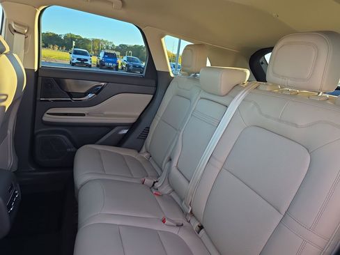 Used 2022 Lincoln Corsair AWD w/ Equipment Group 101A image 35