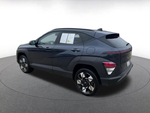Used 2025 Hyundai Kona SEL image 10