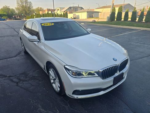 Used 2018 BMW 750i xDrive image 17