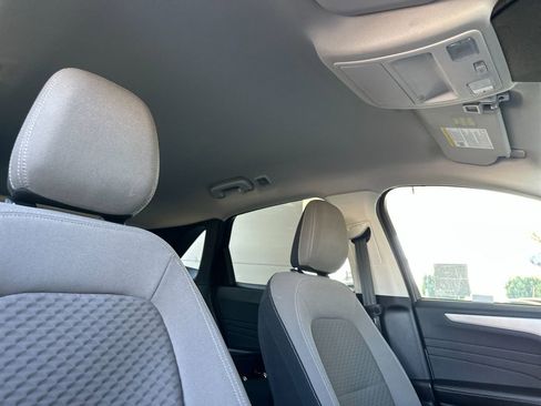 Certified 2022 Ford Escape SE w/ SE Sport Appearance Package image 17