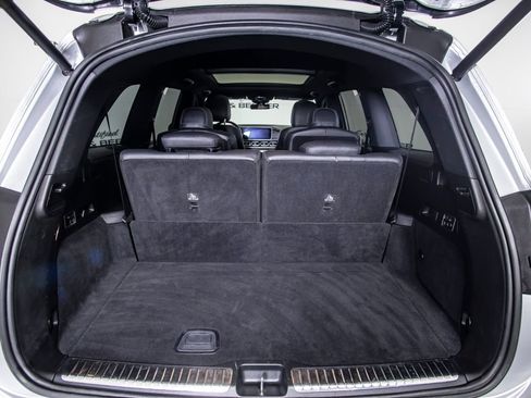 Used 2020 Mercedes-Benz GLS 450 4MATIC image 11