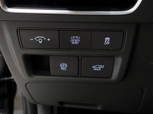 Certified 2025 Hyundai Sonata Limited FWD image 33