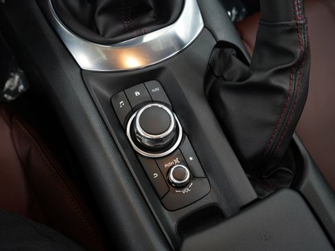 Used 2018 MAZDA MX-5 Miata RF Grand Touring w/ Interior Package RWD image 20