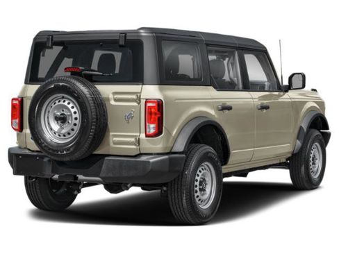 New 2025 Ford Bronco 4-Door image 2