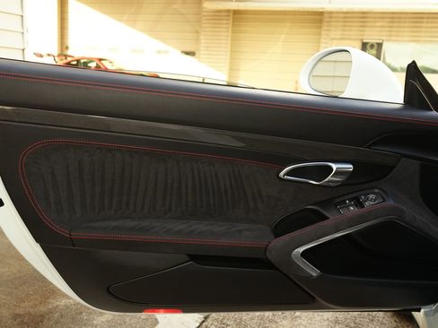 Used 2018 Porsche 911 GT3 image 15