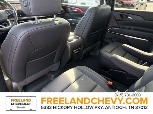 Used 2025 Chevrolet Traverse Z71 w/ Driver Confidence Package image 17