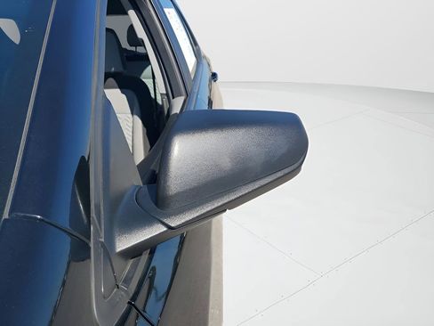 Used 2023 Chevrolet Equinox LS FWD image 28