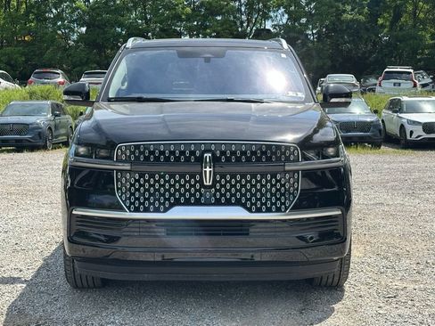 New 2025 Lincoln Navigator Reserve AWD/4WD image 31
