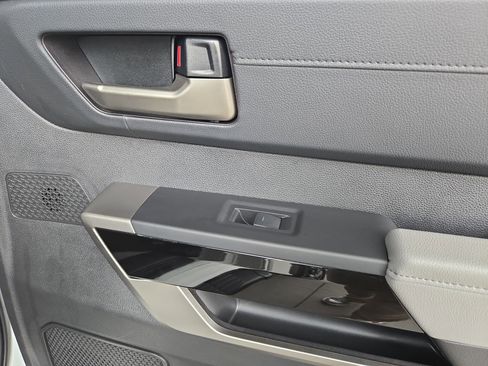 Used 2024 Toyota Tundra Limited image 27