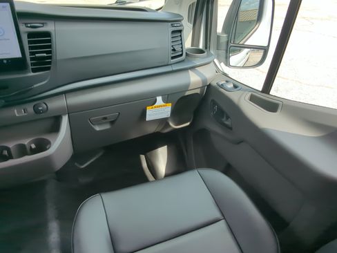 New 2026 Ford Transit 150 Low Roof RWD image 14
