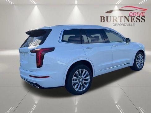 Certified 2024 Cadillac XT6 Premium Luxury w/ LPO, Floor Liner Package AWD/4WD image 8