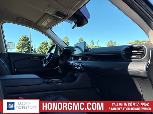 Used 2025 Honda Pilot EX-L image 25