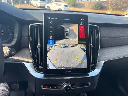 Certified 2025 Volvo XC90 T8 Ultra w/ Protection Package Premier image 24