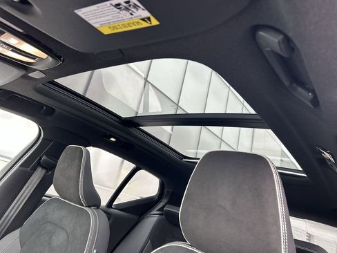 New 2026 Volvo XC40 B5 Ultra w/ Climate Package image 24