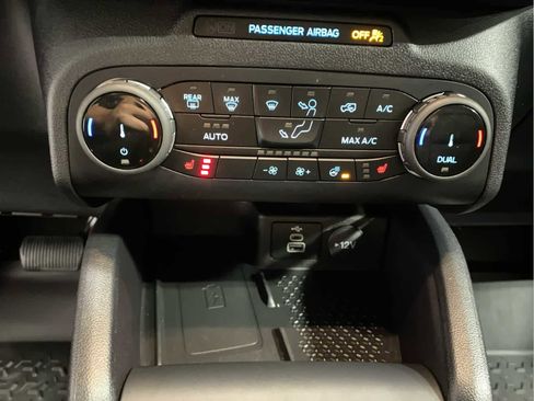 Used 2024 Ford Bronco Sport Outer Banks w/ Tech Package image 19