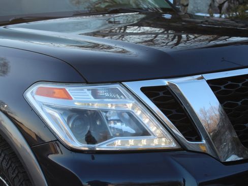 Used 2017 Nissan Armada SL image 40