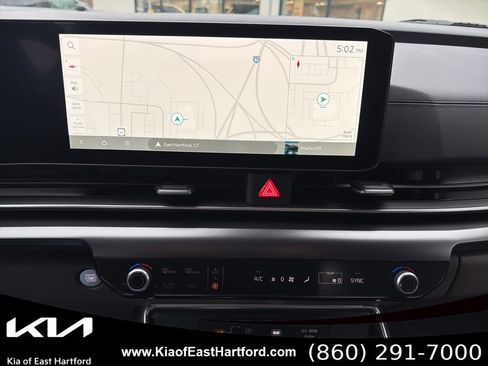 New 2026 Kia Carnival LX FWD image 29