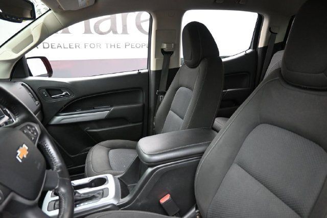 Used 2021 Chevrolet Colorado LT w/ Safety Package AWD/4WD image 17