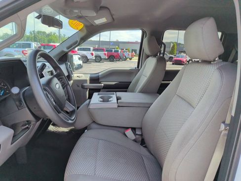 Used 2015 Ford F150 XLT AWD/4WD image 4