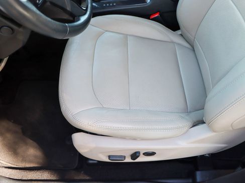 Used 2019 Ford Explorer Limited FWD image 14