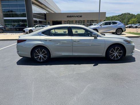 Certified 2025 Lexus ES 350 w/ Premium Package FWD image 2