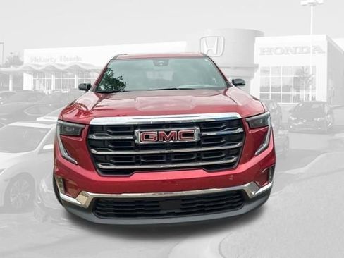 Used 2025 GMC Acadia Elevation w/ Elevation Premium Package FWD image 7