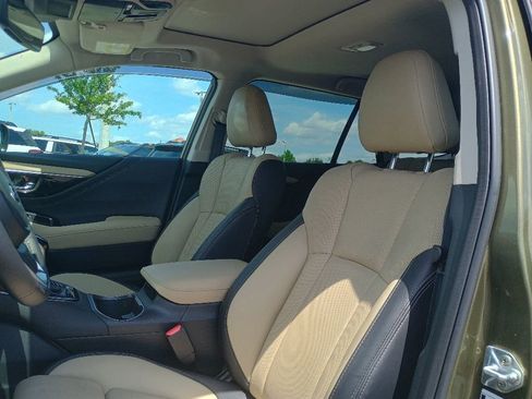 Certified 2025 Subaru Outback Limited AWD/4WD image 14