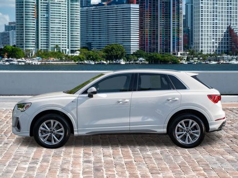 Used 2025 Audi Q3 2.0T Premium image 8