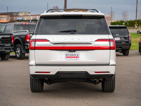 Used 2019 Lincoln Navigator Reserve w/ Cargo Package image 4