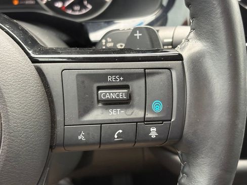 Used 2024 Nissan Pathfinder SL w/ SL Premium Package image 30