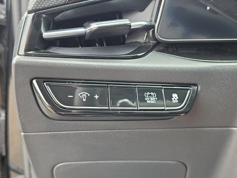 Certified 2023 Kia Niro EX Touring FWD image 27