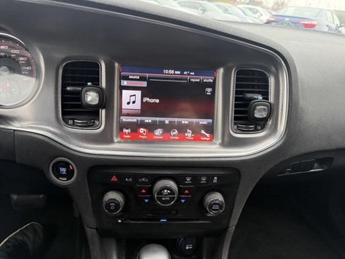 Used 2014 Dodge Charger R/T image 24