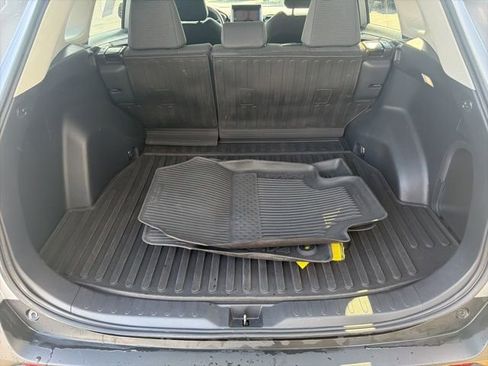 Used 2023 Toyota RAV4 LE AWD/4WD image 21