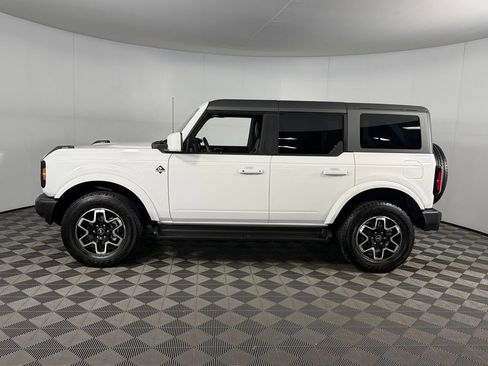 Used 2025 Ford Bronco Outer Banks AWD/4WD image 11