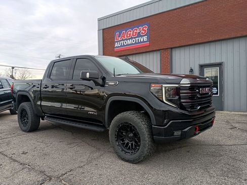 Used 2022 GMC Sierra 1500 AT4 w/ AT4 Preferred Package image 1