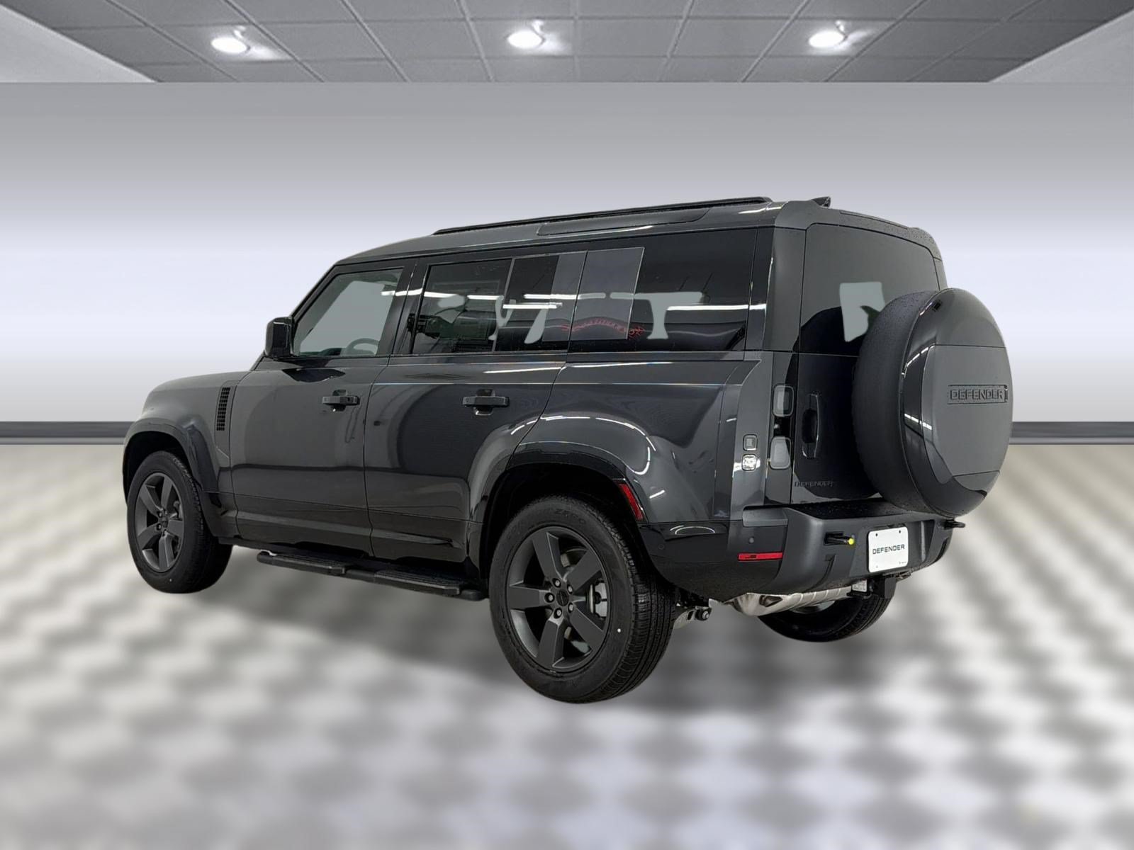 New 2026 Land Rover Defender 110 X-Dynamic SE AWD/4WD image 3
