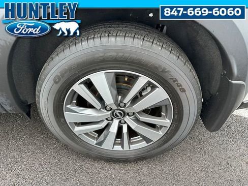 Used 2023 Nissan Pathfinder SL w/ Lighting Package (N92) AWD/4WD image 8