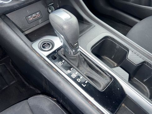 Used 2021 Nissan Sentra SV image 22