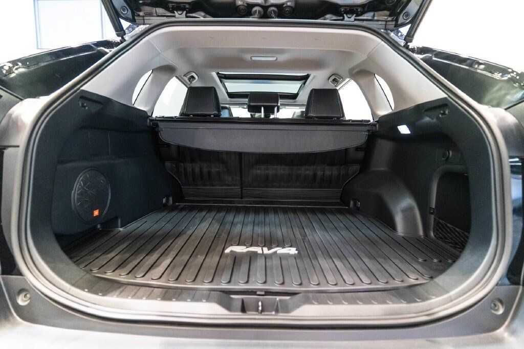 Used 2023 Toyota RAV4 Limited AWD/4WD image 35