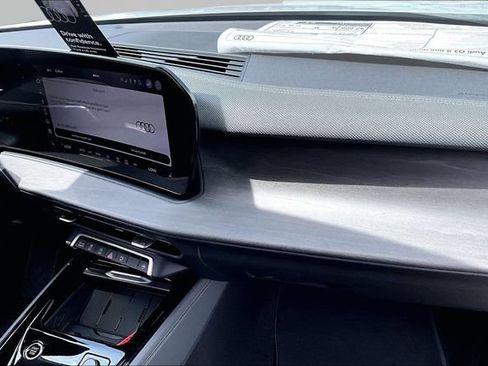 New 2026 Audi Q3 quattro 2.0T AWD/4WD image 16